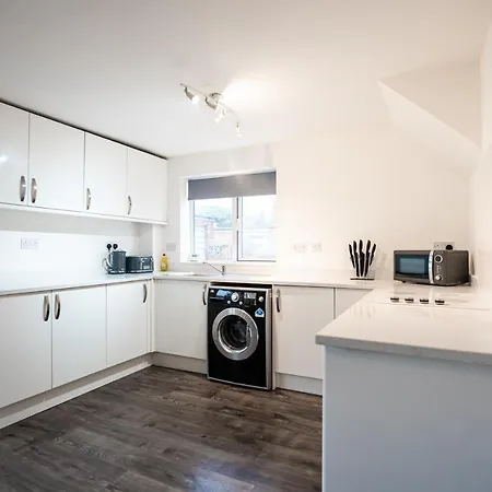 Marykirk House - Workstays Uk *